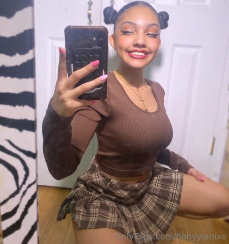 Babyylanixo model nudes photo