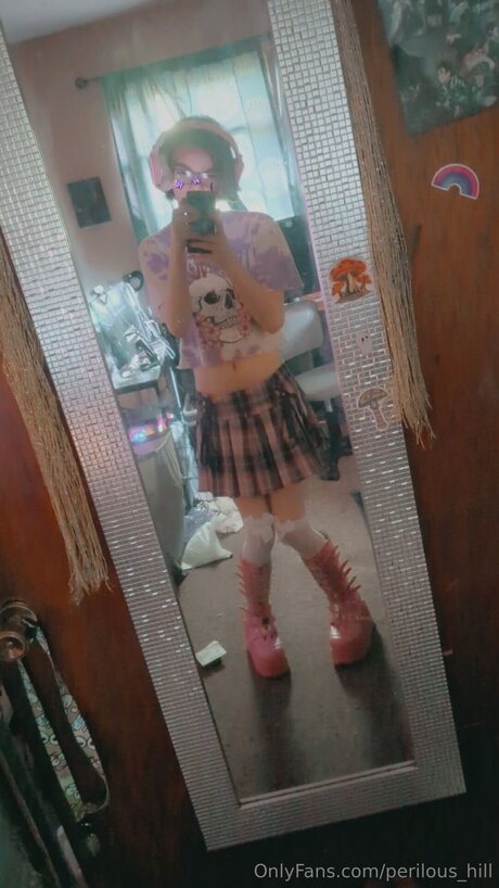 Perilous Hill naked pornstar pictures