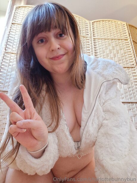 Charlottebunnybun model sexy pictures