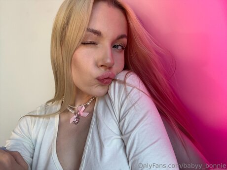 Babyy Bonnie model best pics