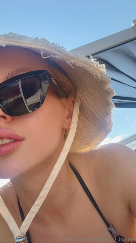 Babyy Bonnie pornstar perfect photo