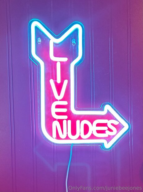 Juniebeejones free actress archive