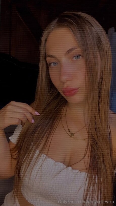Onlycutevika star exclusive photo