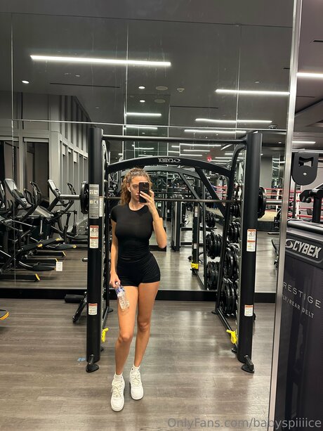 Coralcapri high quality actress pics