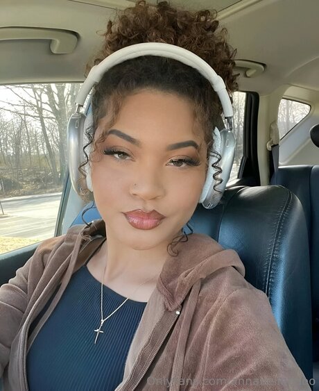 Annabellebooo model exclusive img