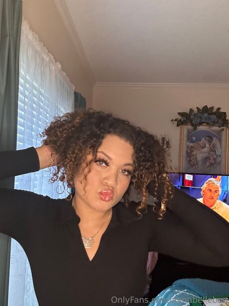 Annabellebooo hot actress image