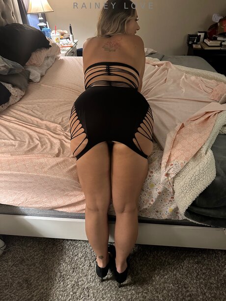 Raineylovesyou star naked gallery