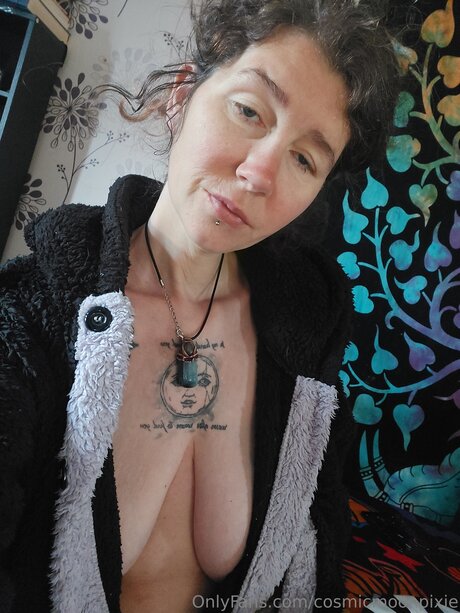 Cosmicmoonpixie star exclusive img