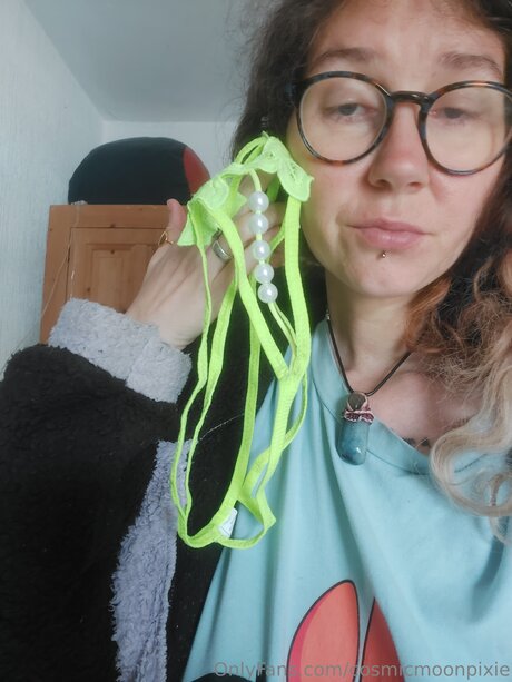 Cosmicmoonpixie pornstar beautiful pictures