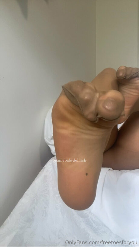 Freetoesforyou star adult image