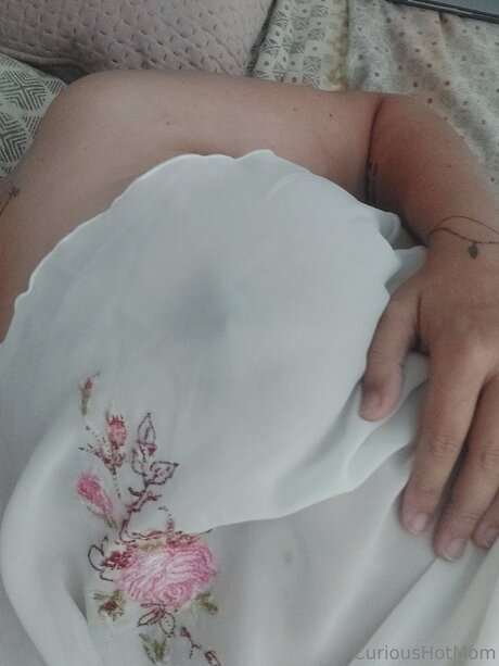 U27739437 star hot images