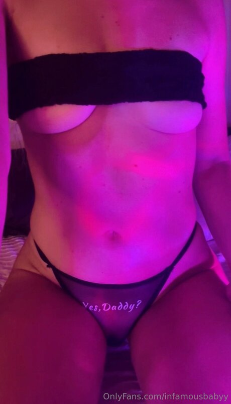 Infamousbabyy model xxx pics