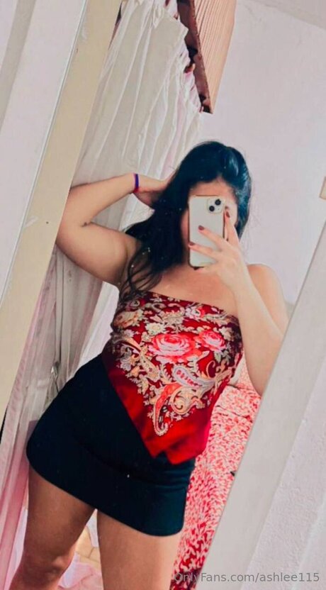 Ashlee115 naked pornstar pics
