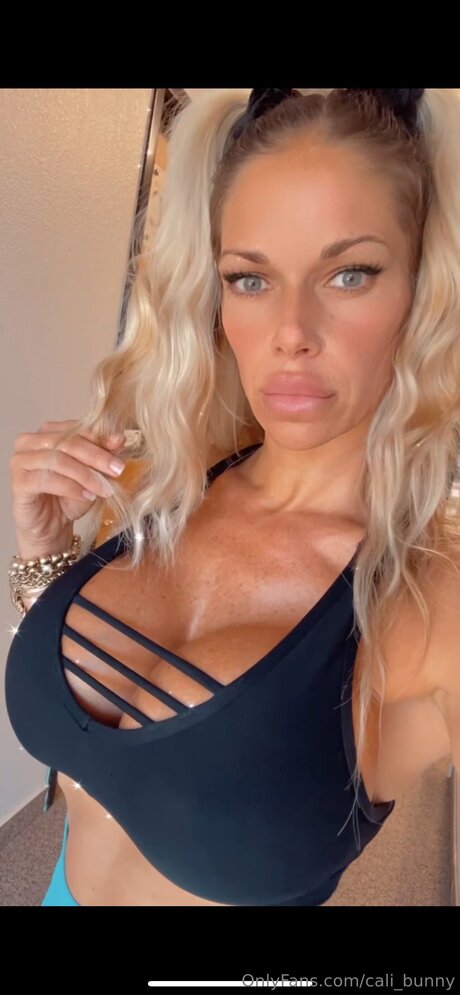 skinny big ass onlyfans art naked images