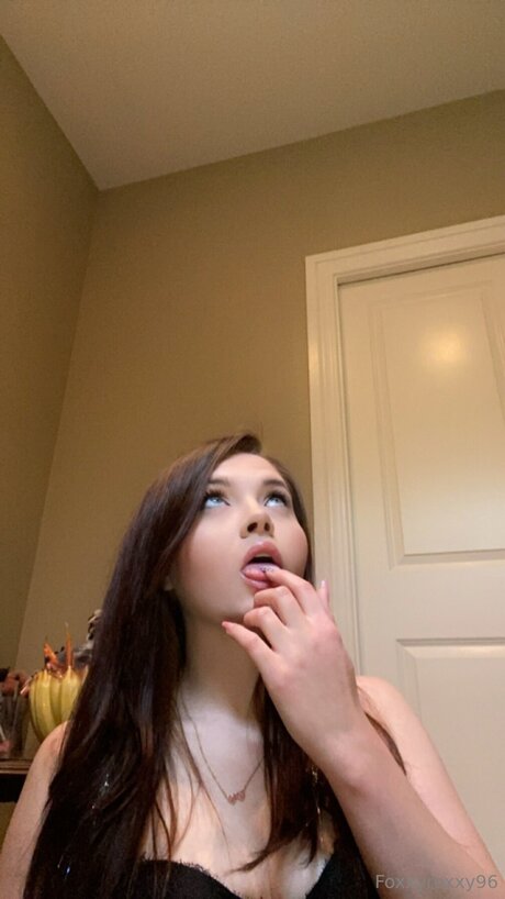 Foxxyroxxy96 exclusive model pics