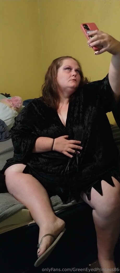 Greeneyedprincess86 pornstar erotic image