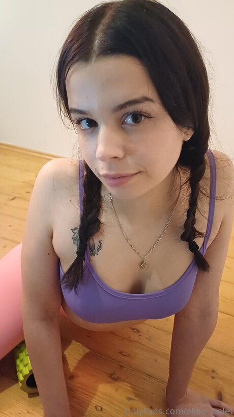 Alisa Violet porn actress images