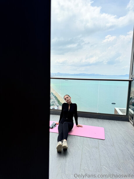 Chaoswife exclusive actress pic