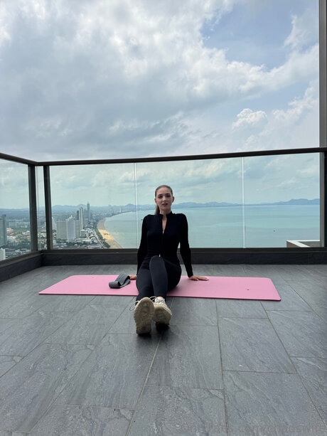 Chaoswife star hot photos