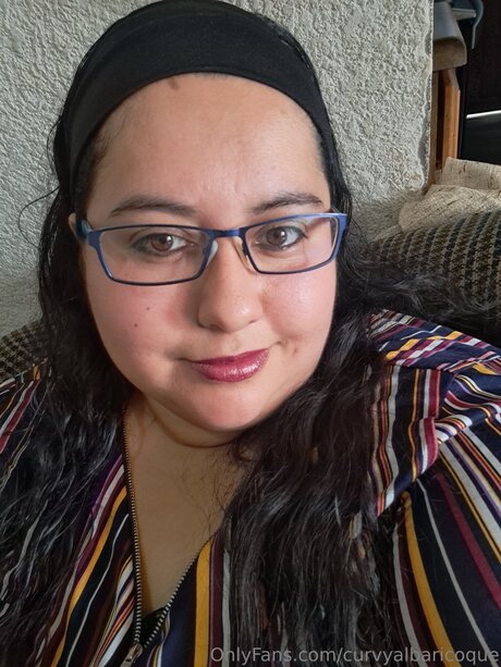 Curvyalbaricoque star sexy img