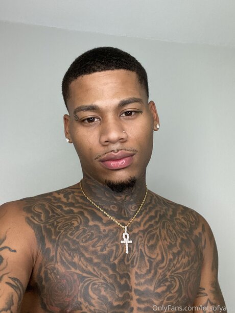 Lotsofyayo nudes pornstar image