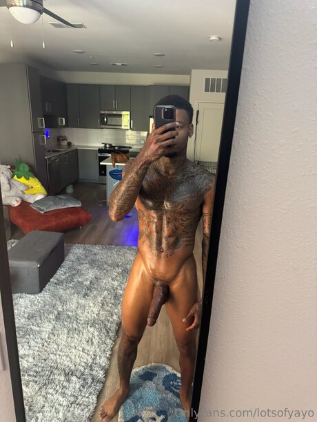 Lotsofyayo xxx actress pics