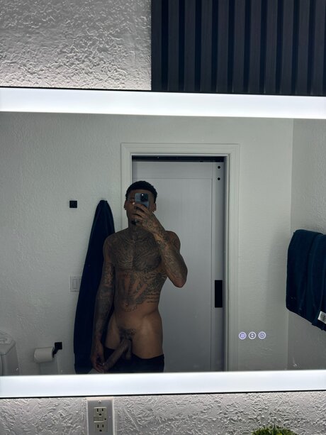 Lotsofyayo top model images