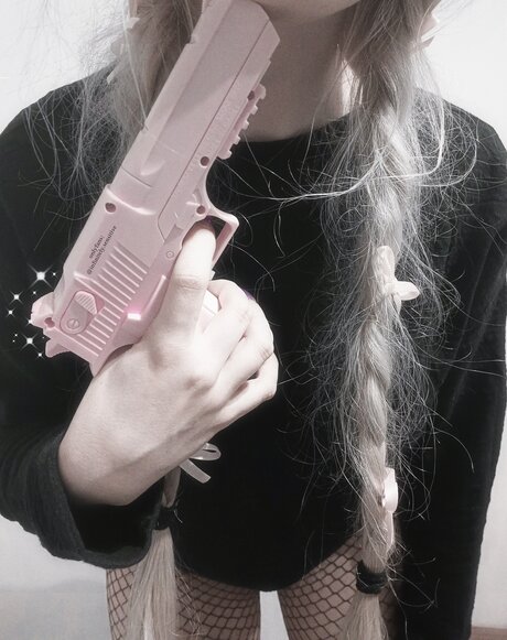 Infinitely Sensitive hd actress photo