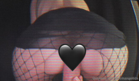 Xdevilsangel02x model top image