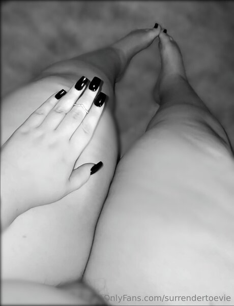 Surrendertoevie hot pornstar galleries