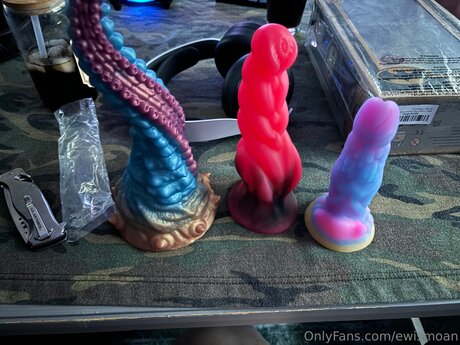 Ewismoan nudes model pic