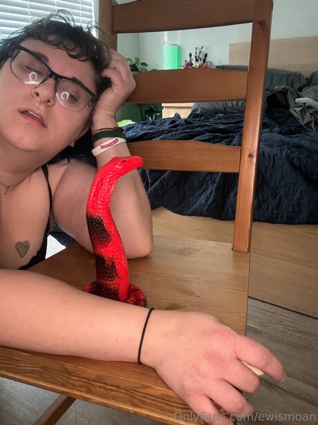 Ewismoan sexy model galleries