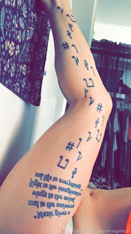 Stonersugarbuns xxx pornstar gallery