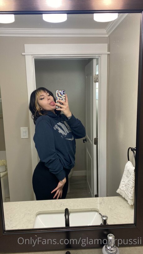 Glamourpussii sexy pornstar images