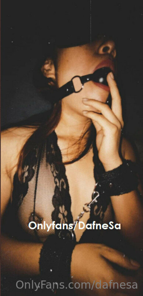 Dafnesa porn model picture