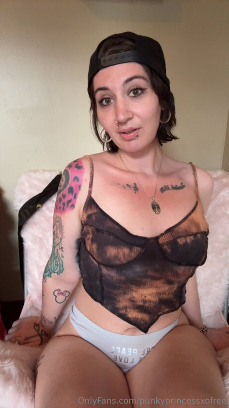 Punkyprincessxofree sex model picture