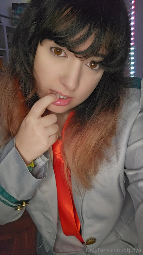 Julyett4 top pornstar image