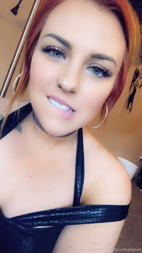 Linzflame315 model nude pic