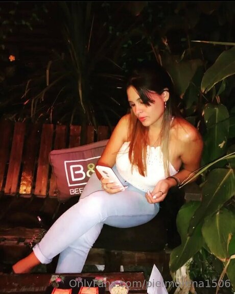 Pielmorena1506 exclusive actress galleries