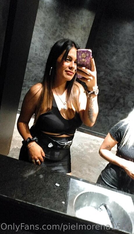 Pielmorena1506 nudes actress img