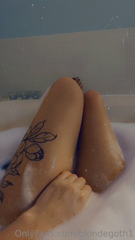 Blondegoth1 nice model photos