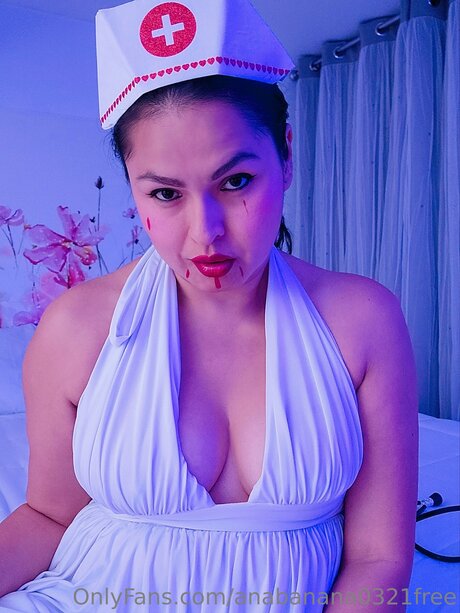 Mrs Anabananafree naked star pictures