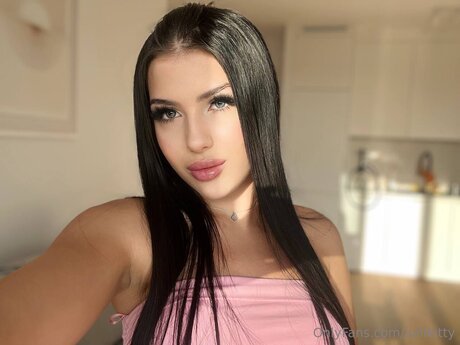 Realzoeyxoxo xxx model archive