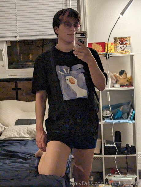 Sunnylewilde porn actress picture