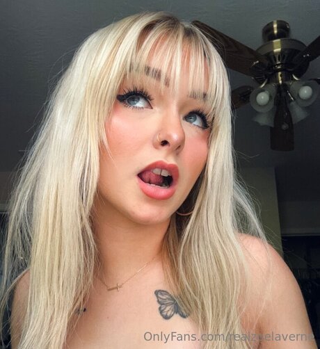 Realzoelaverne star hot picture