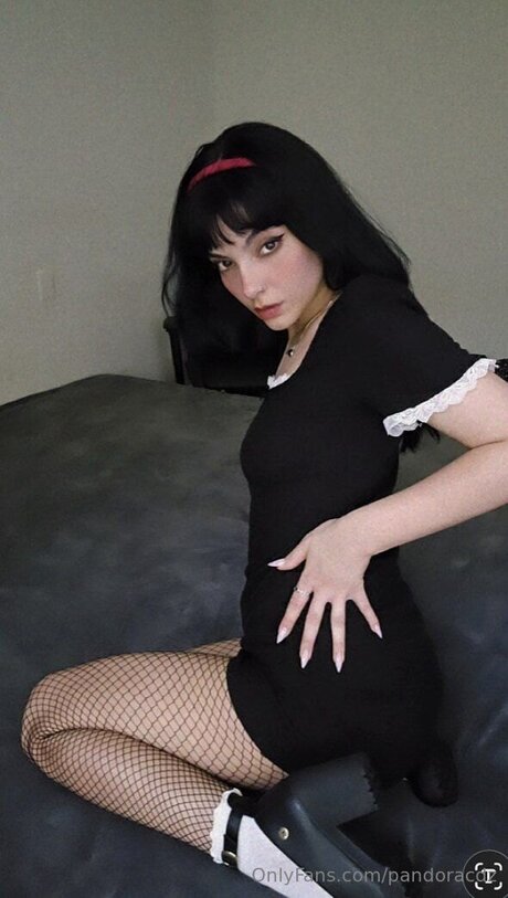 Pandoracdz porn model photo