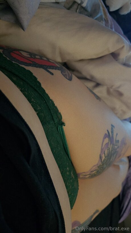 Bigtiddygothmommyuwu model nudes photo