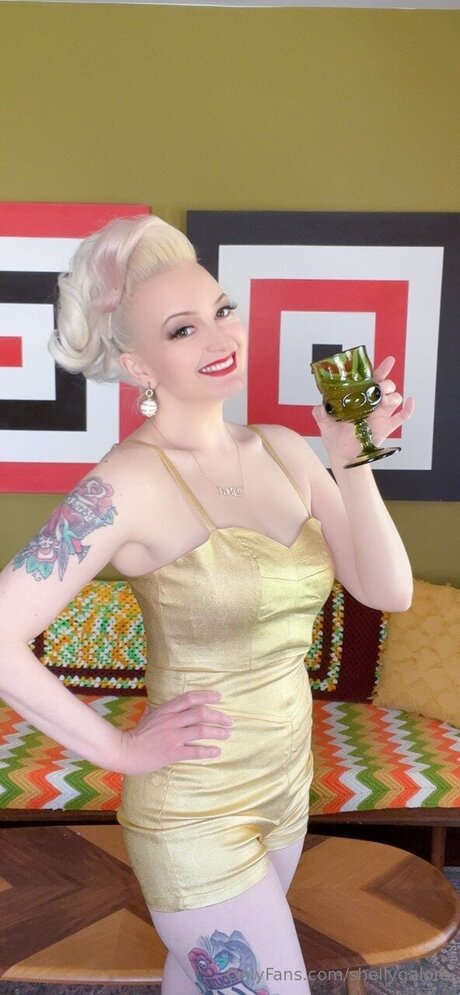 skinny blonde milf onlyfans exclusive galleries