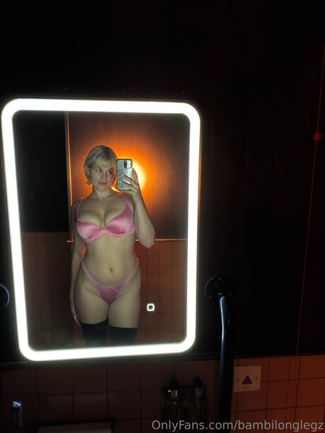 asian feet onlyfans sexy pic