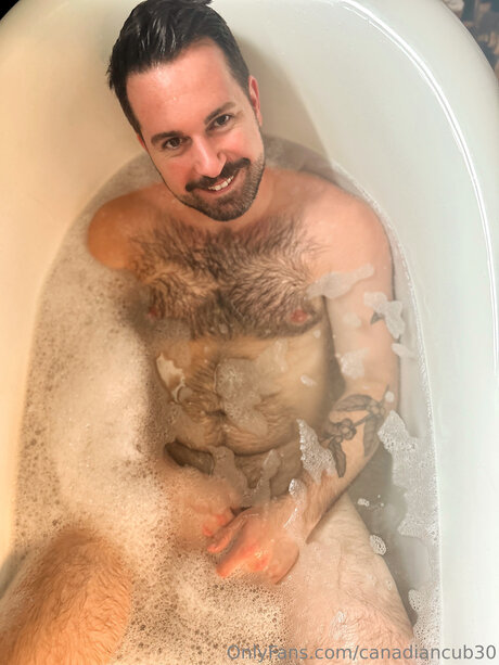 Canadiancub30 model exclusive photos